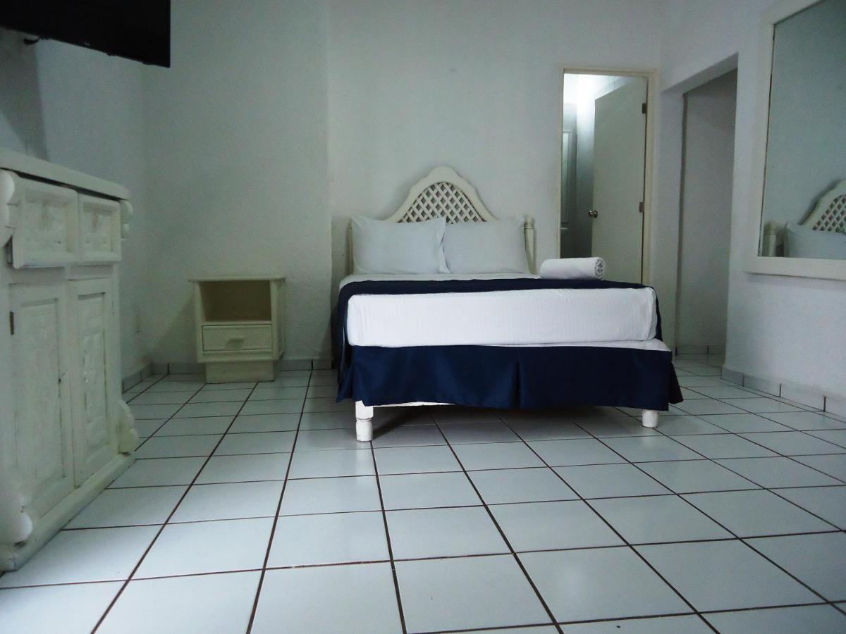 Hotel Bagasi Manzanillo Eksteriør bilde