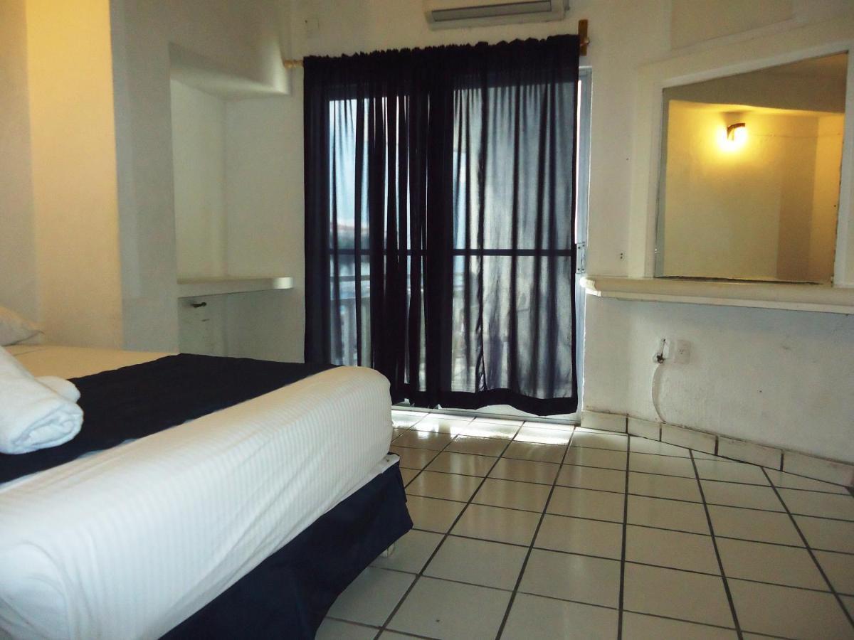 Hotel Bagasi Manzanillo Eksteriør bilde
